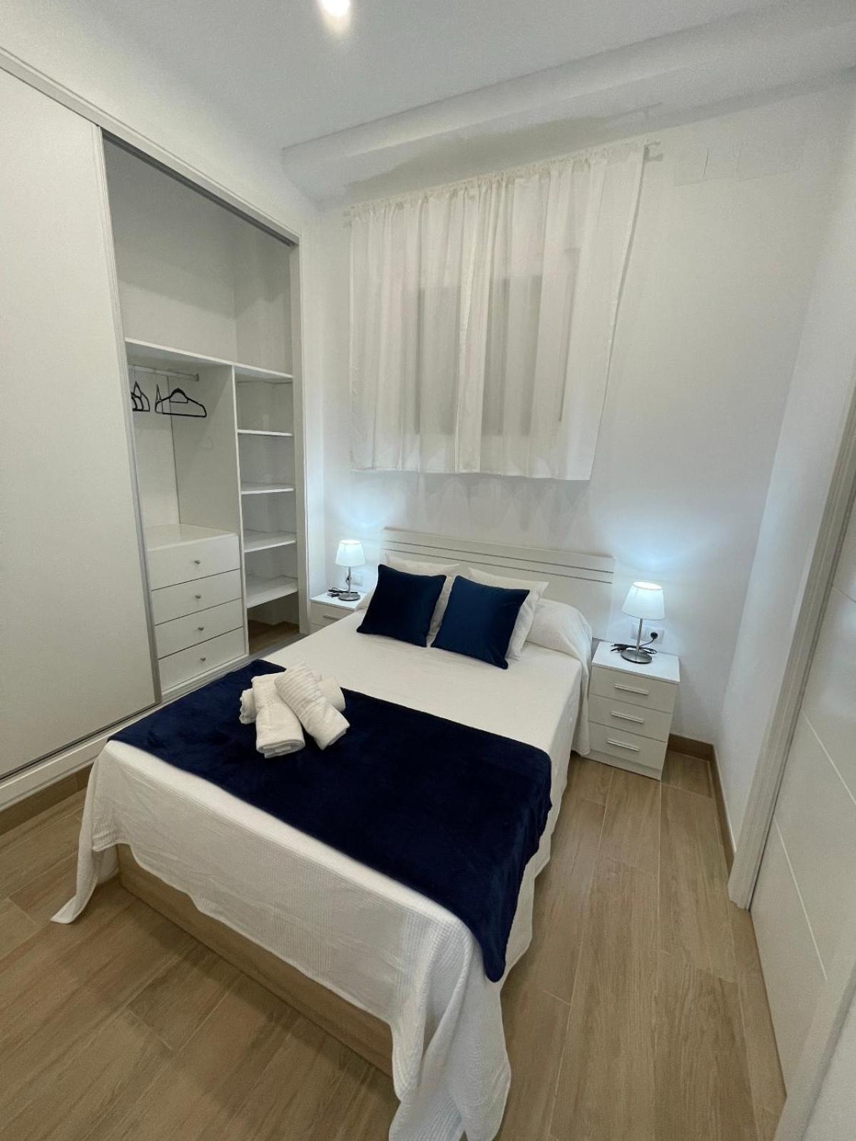 Apartamento Plaza Espana フエンヒロラ エクステリア 写真
